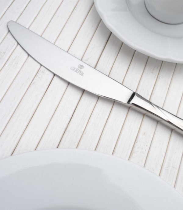 GERPOL AMBER Nóż obiadowy, wykonany z wysokiej jakości stali nierdzewnej.